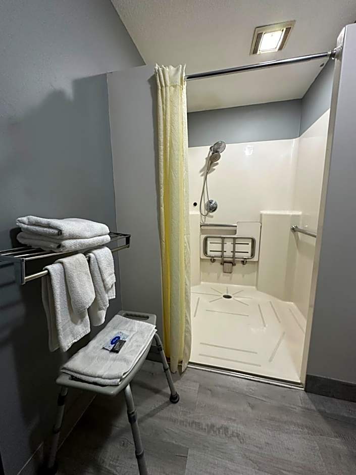 Americas Best Value Inn Fargo