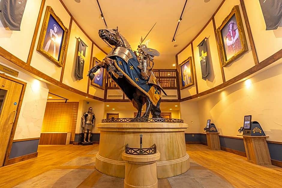 Warwick Castle Hotel & Knight's Village