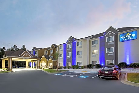 Microtel Inn & Suites by Wyndham Walterboro