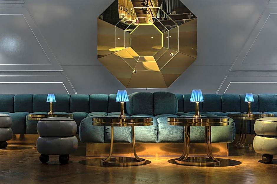 Sea Containers London