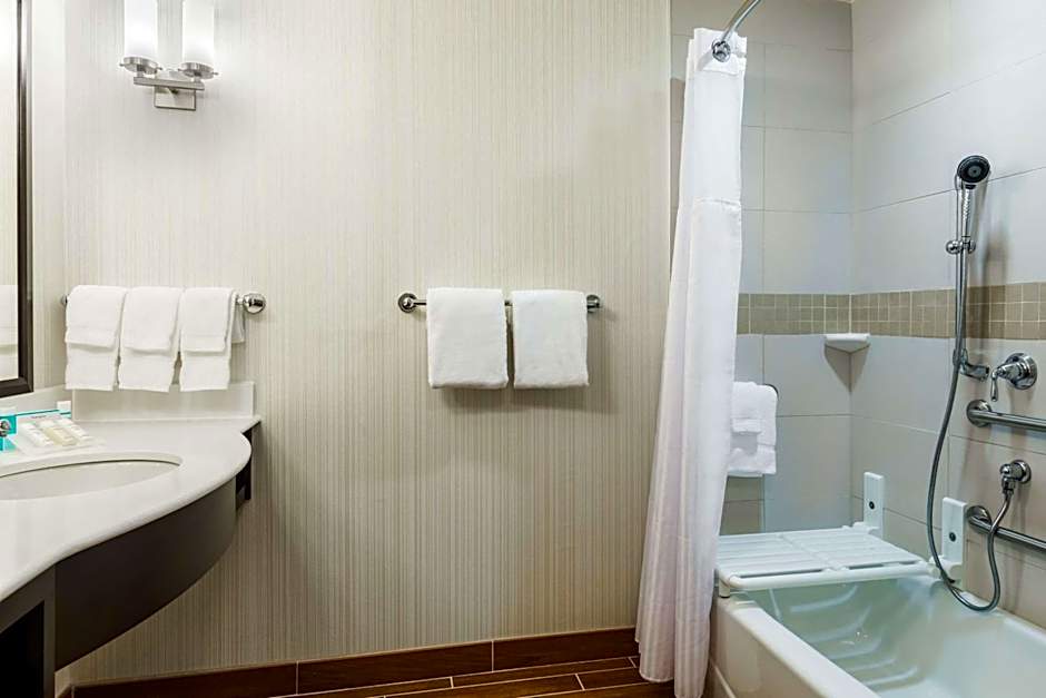 Hilton Garden Inn Wayne