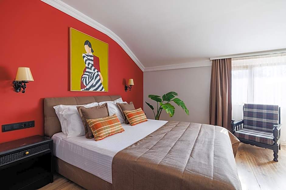 Lill Maison Hotel & City Club