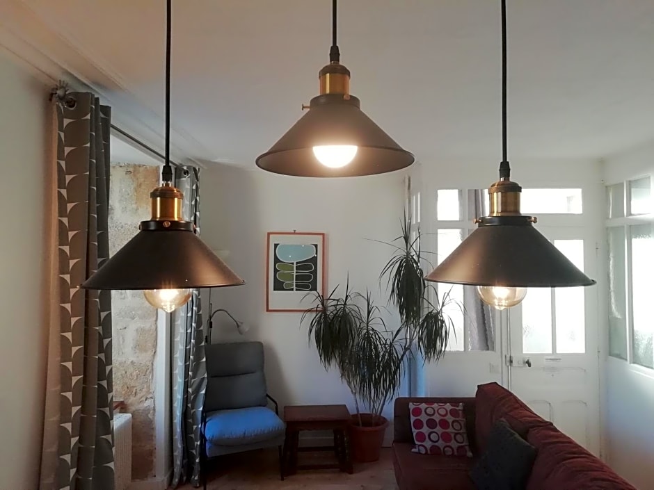 3 Place des Arbres, Chambres D'Hôtes, Felletin