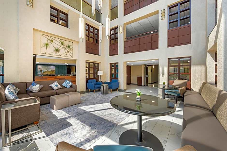 Best Western Plus Indianapolis North at Pyramids