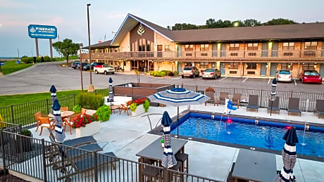 PINEMARK Inn Suites Events