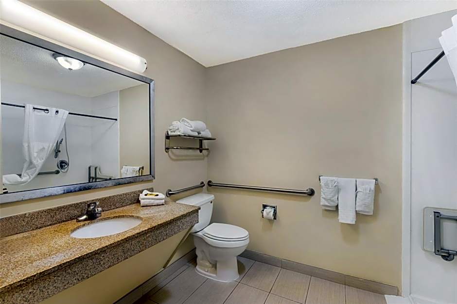 Best Western Plus Richmond Hill Inn