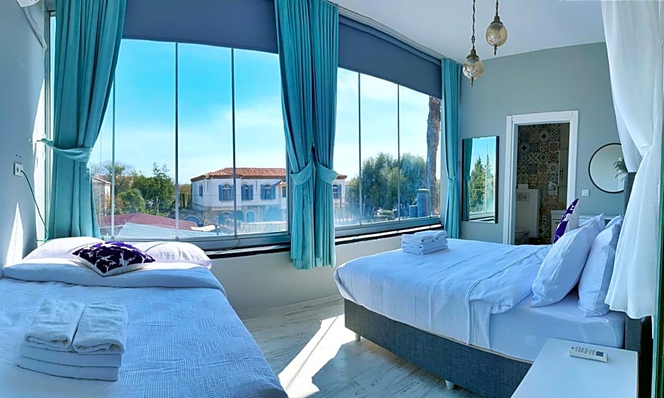 Meydan Alaçatı