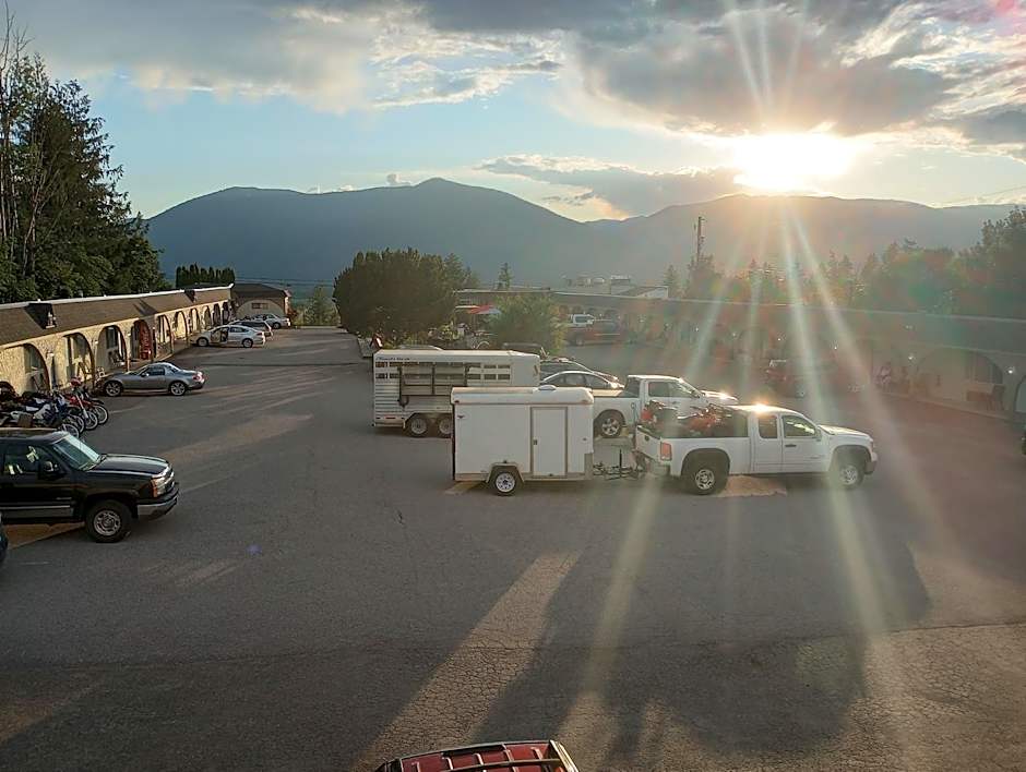 Magnuson Hotel Creston