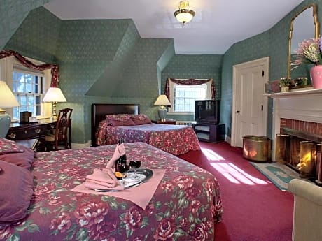 Room 35 Double Deluxe Manor Room with Fireplace - Breakfast and Dinner Included