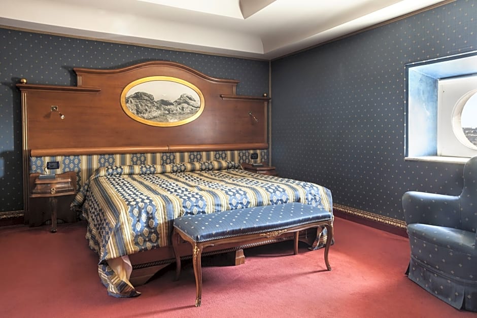 Hotel Royal