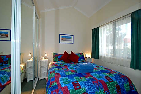 ExecutiveTwo-Bedroom Family Cabin