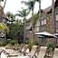 Anaheim Majestic Garden Hotel