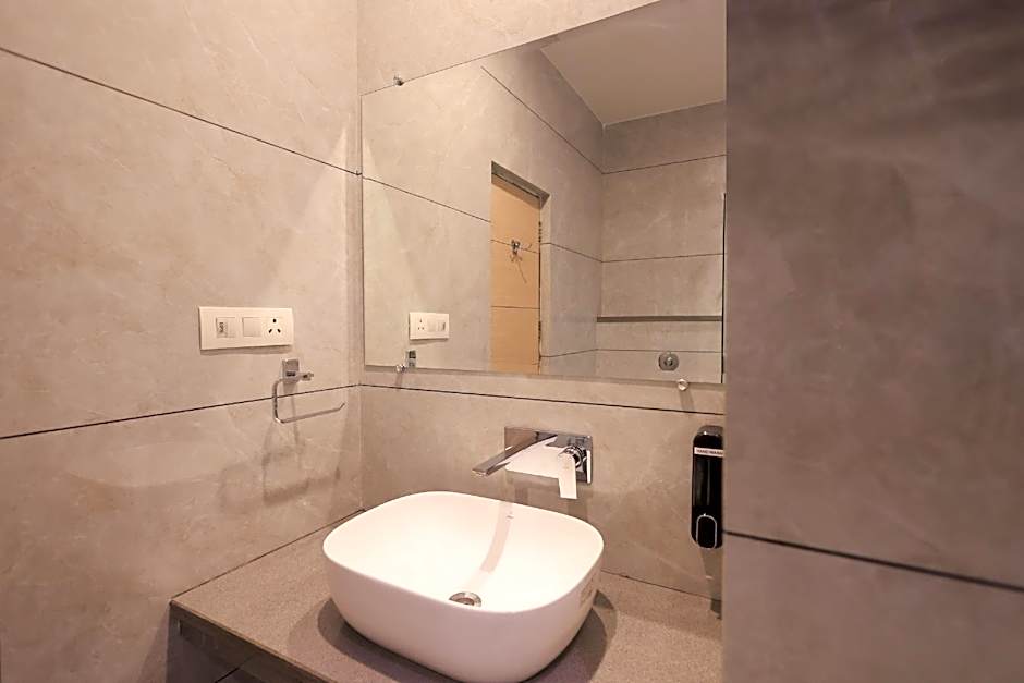 ECKO Lite MARS Hotel, Amritsar