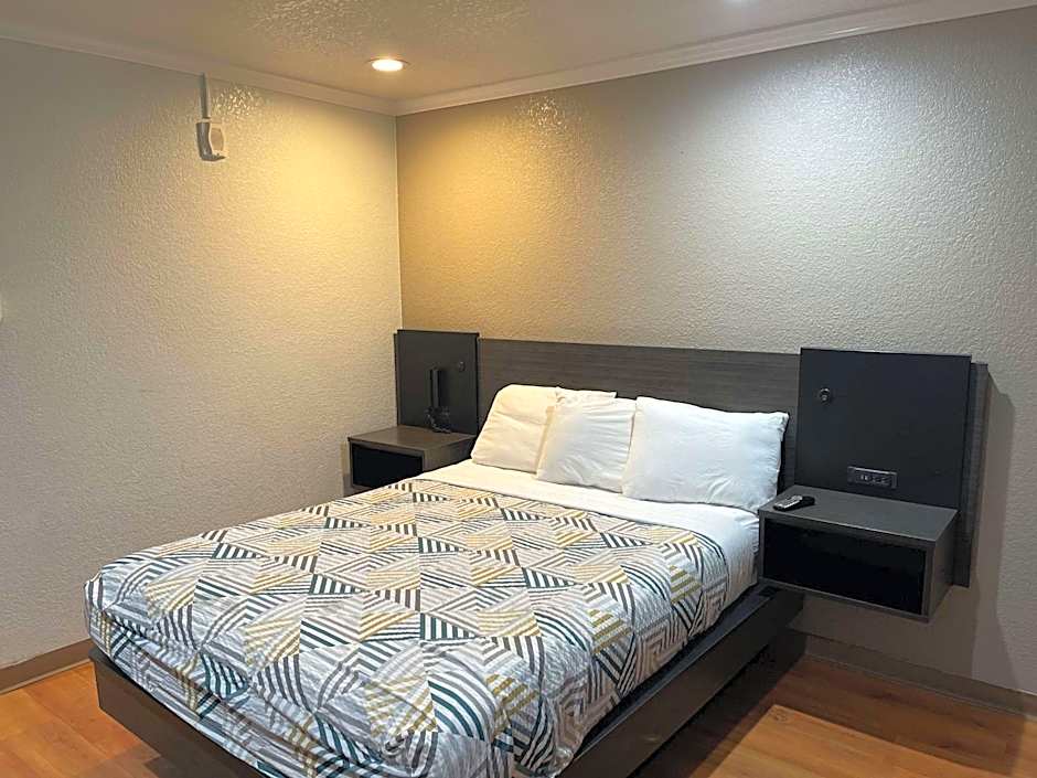 Motel 6 Sacremento, Ca - Downton