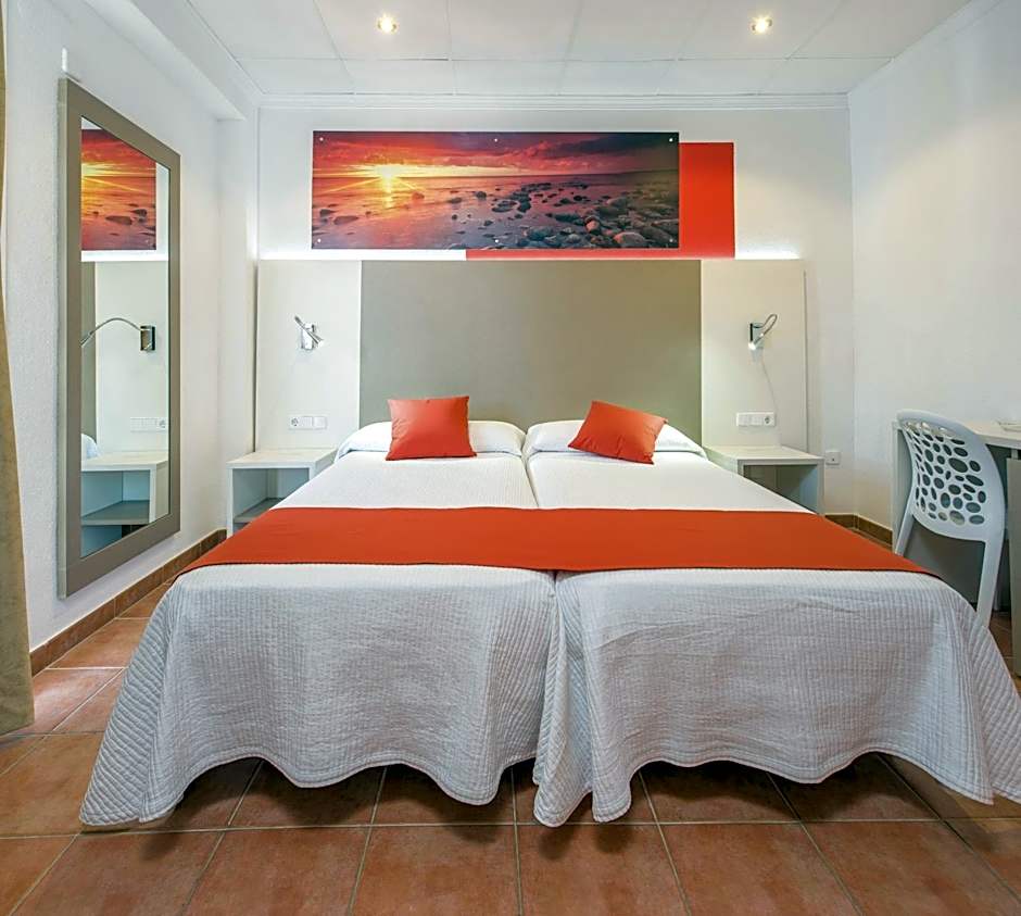 Hostal Adelino