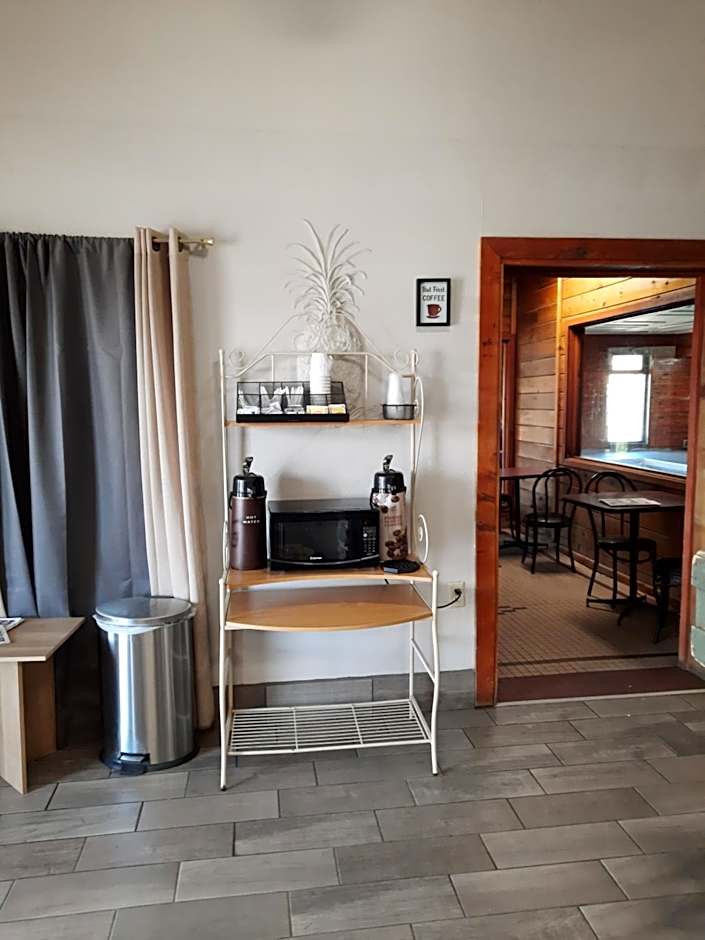 Super 8 by Wyndham Watertown