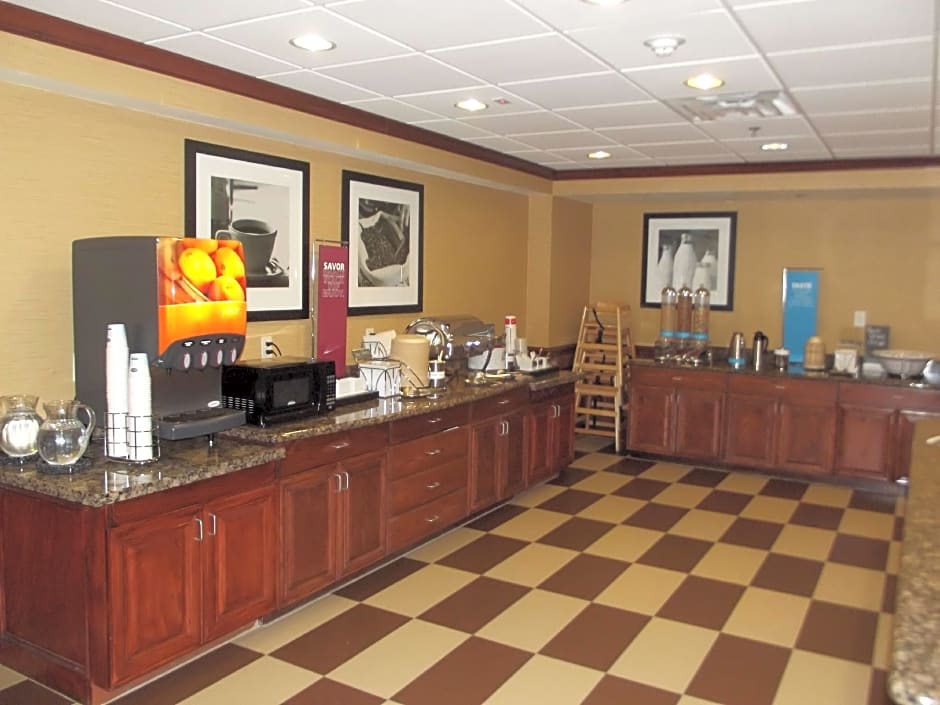 Hampton Inn & Suites Gainesville