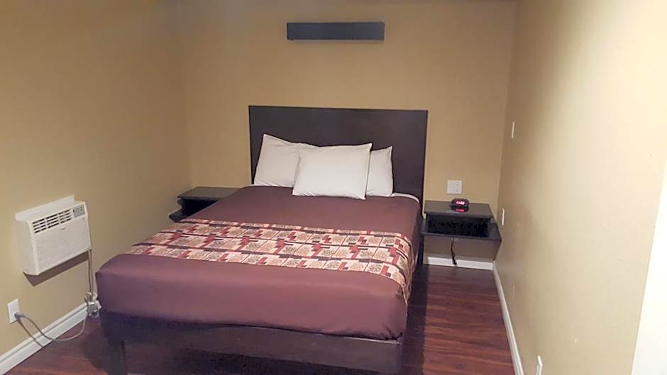 Anaheim Astoria Inn & Suites