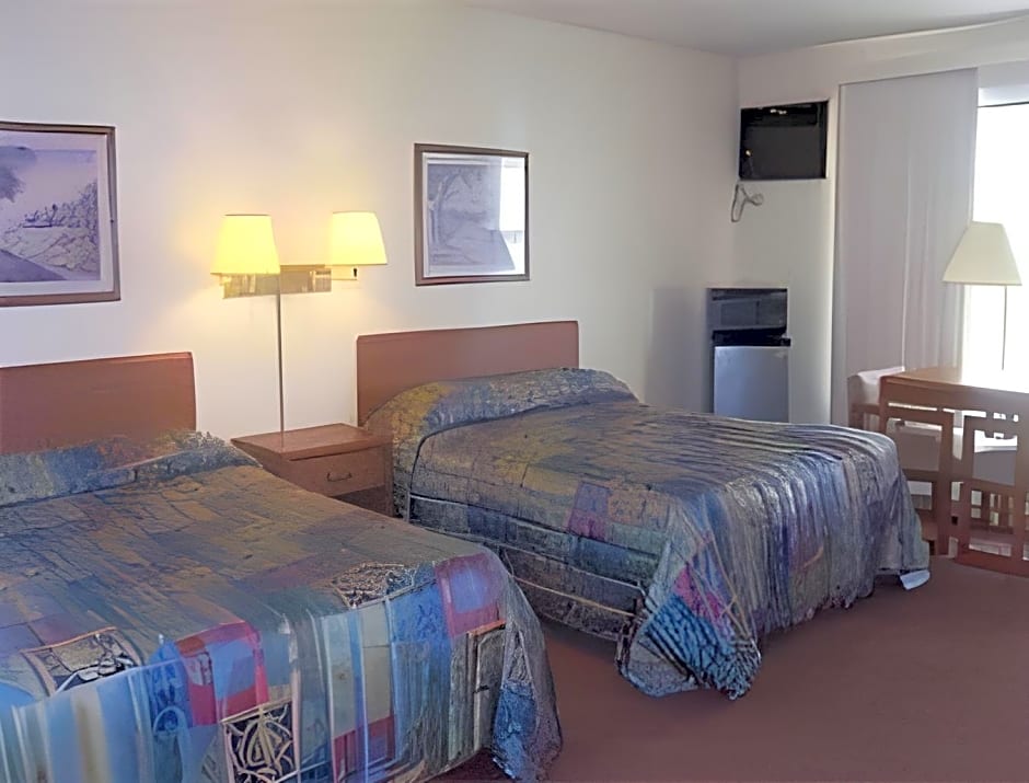 Knights Inn Kirksville