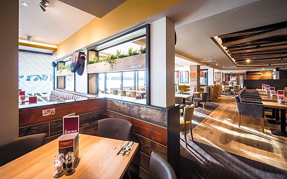 Premier Inn Dundee Centre