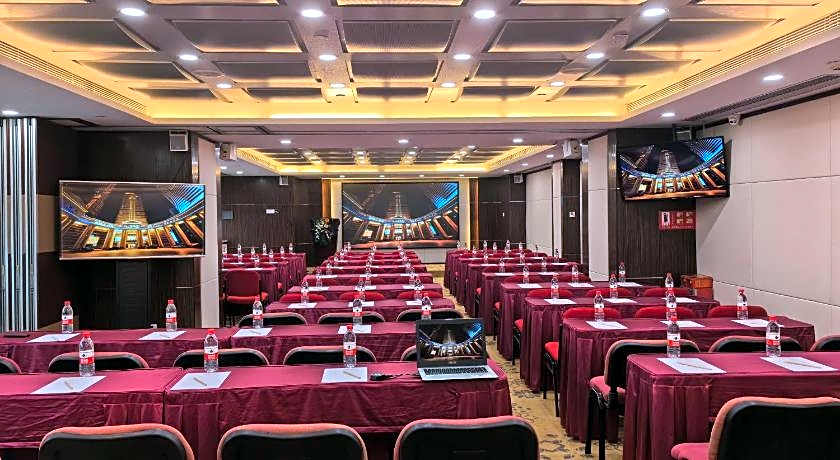 China Mayors Plaza Hotel