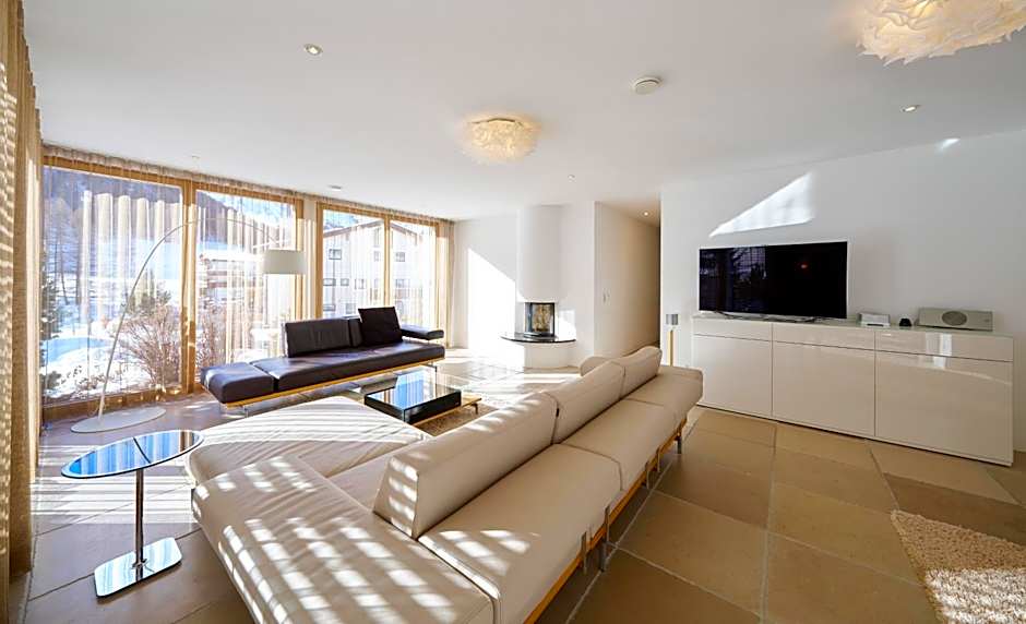 Grischuna Mountain Lodge