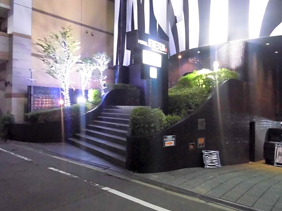 Hotel Beni West