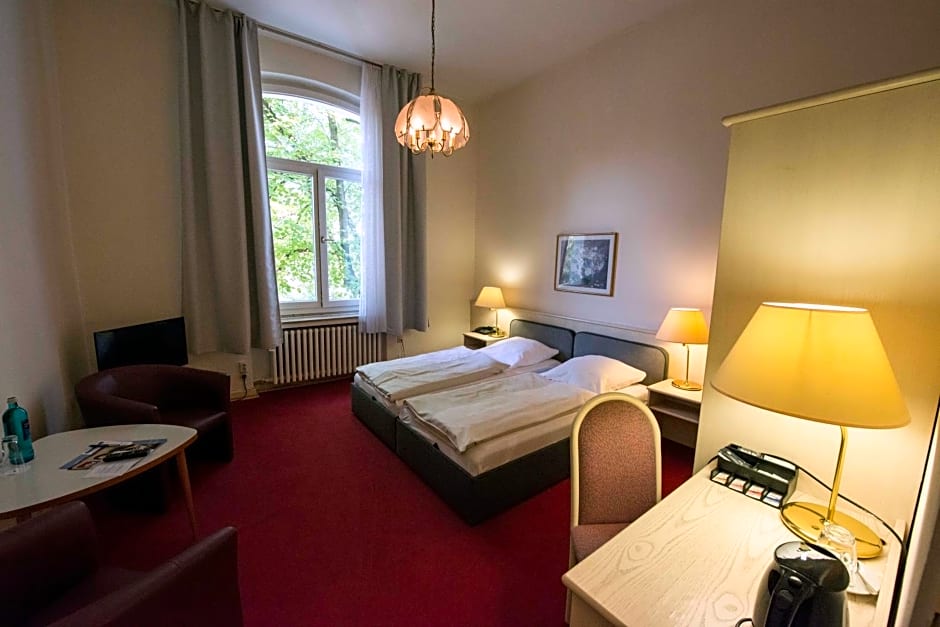 Hotel Rheinland Bonn - Bad Godesberg