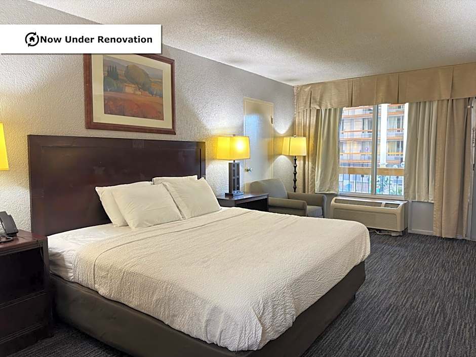 The Lodge Hotel and Banquets