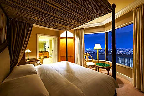 Club International Suite - Nonsmoking