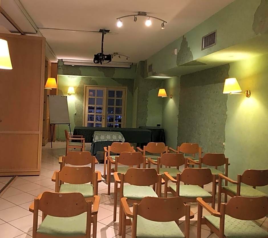 Park Hotel