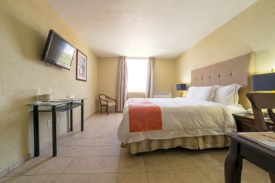 TRYP by Wyndham Aruba Adults Only Hotel