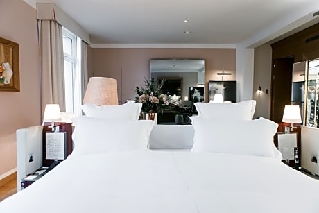 Gallery Suite 2 Twin Beds