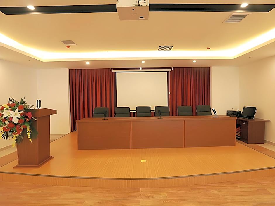 GreenTree Inn Anyang Neihuang County Zaoxiang Avenue