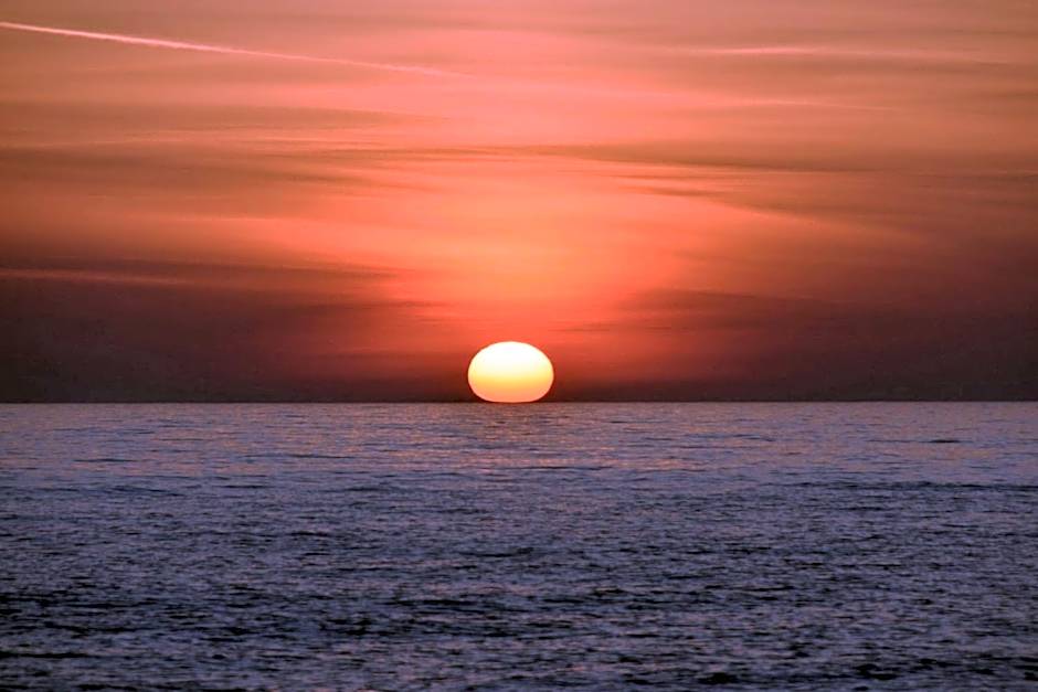 Sunrise Beach Oscoda @ Surfside
