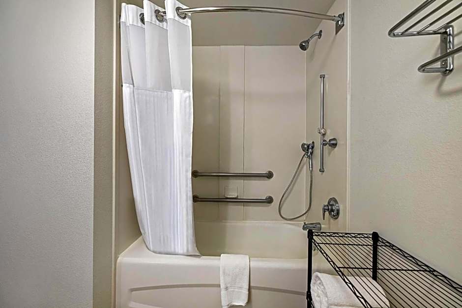 La Quinta Inn & Suites by Wyndham Albuquerque West