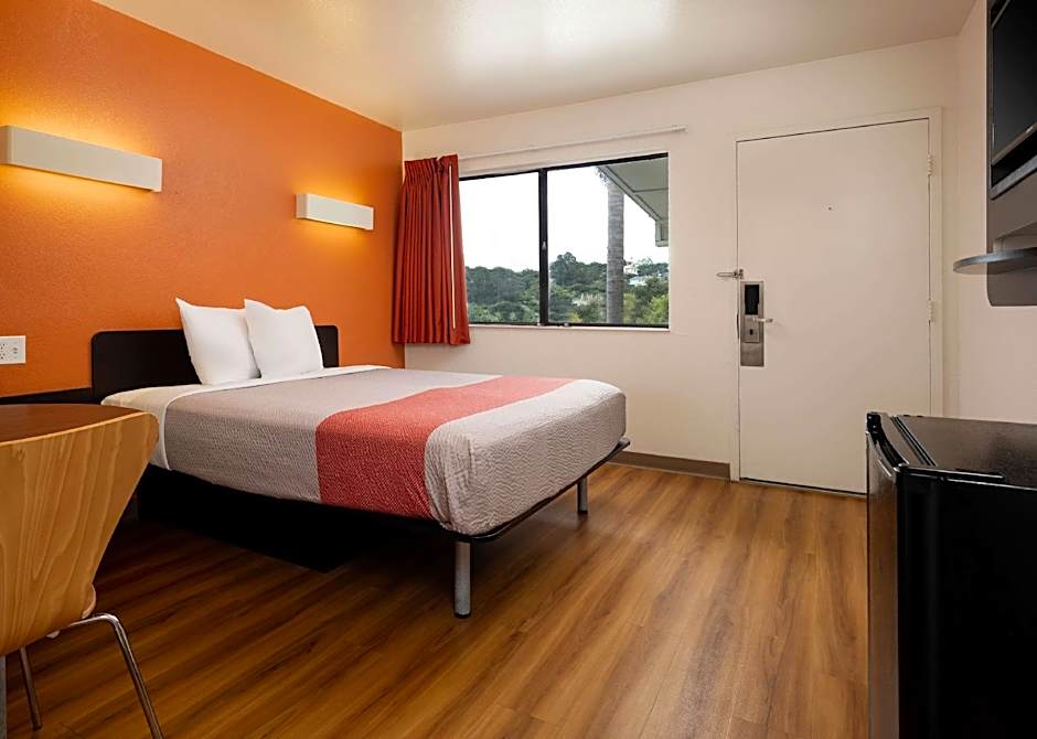 Motel 6 Pismo Beach