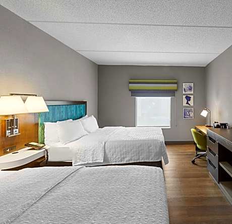 Queen Room with Two Queen Beds - Mobility Access/Non-Smoking
