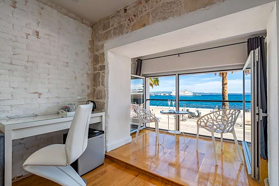 Galeria Valeria Seaside Downtown - MAG Quaint & Elegant Boutique Hotels