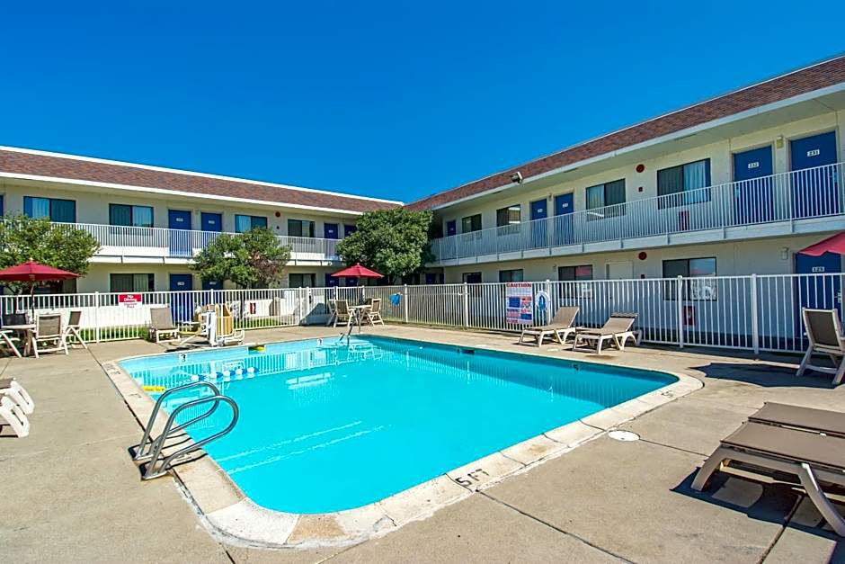 Motel 6-Redding, CA - North