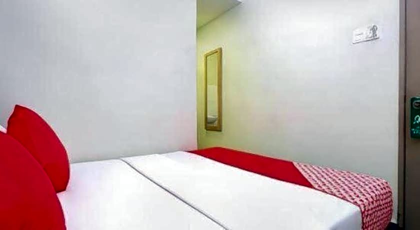 OYO 90553 Hotel 24 Seven