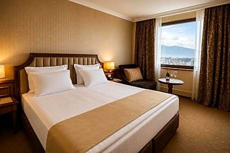 Astoria Grand Hotel