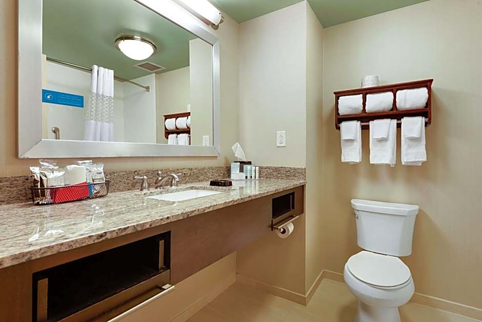 Hampton Inn By Hilton & Suites Gulfport