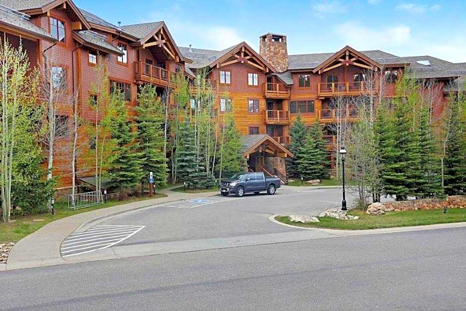 Mountain Thunder Lodge