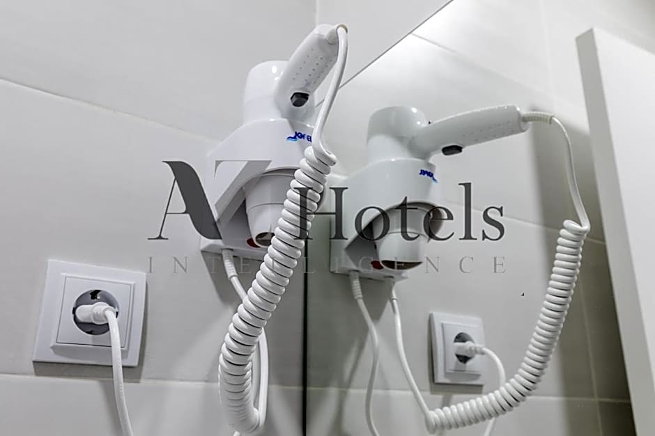 AYZ Luis Cabrera-Auto check-in property