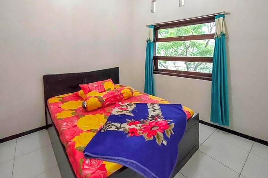 Villa Ghazani 4 at Desa Wisata Songgokerto – Batu, MO