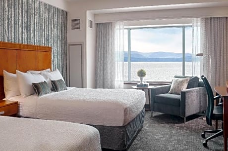 Guest room, 2 Queen, Lake Champlain view