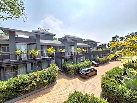 Villa Lago by DanCenter  3BHK  Pvt Pool