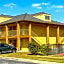 Bonita Lakes Inn