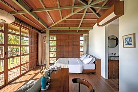Treehouse Studio with private pool